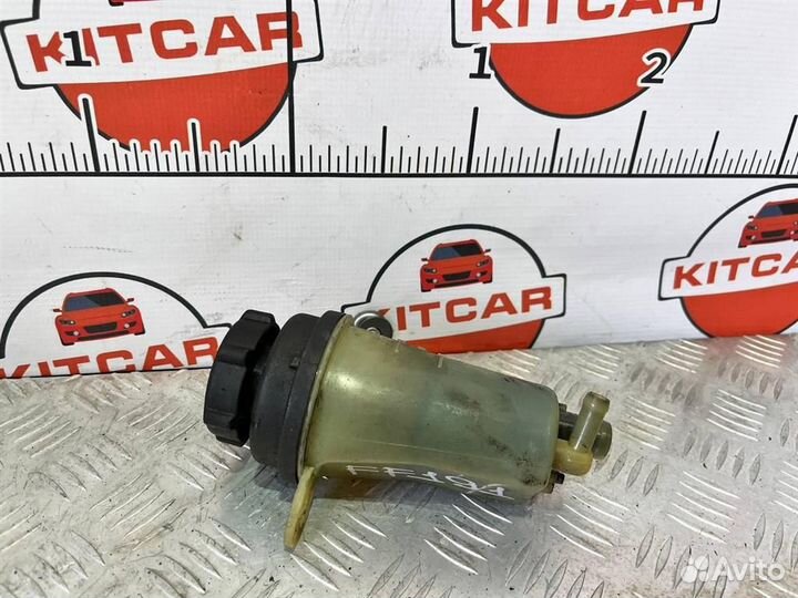 Бачок гур Ford Focus 2