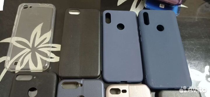 Чехлы на телефон