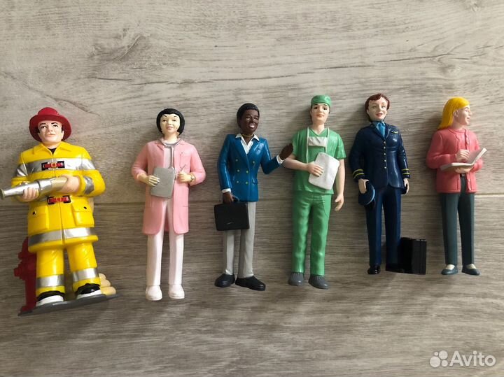 Фигурки профессии lakeshore