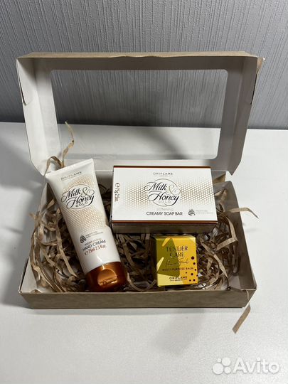 Подарочный набор уходовой косметики/ бьюти бокс