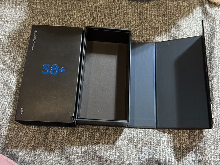 Коробка на samsung Galaxy S8+