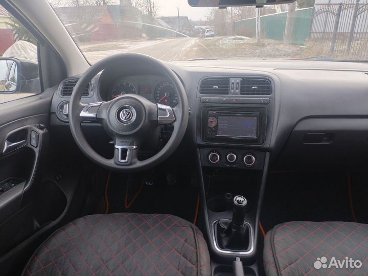 Volkswagen Polo 1.6 МТ, 2011, 176 000 км
