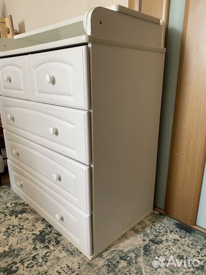 Пеленальный комод с ящиками белый