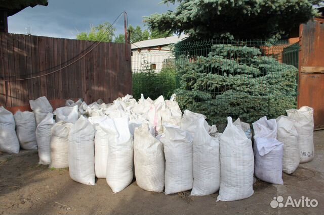 Конский навоз в мешках