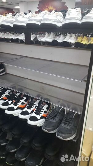 Пластмассовые полки для экономпанелей