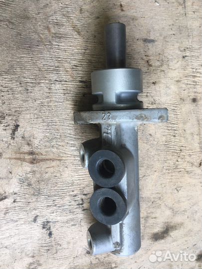 Цилиндр тормозной главный Renault Megane 1