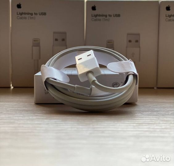 Кабель Apple Lightning для iPhone и iPad, AirPods