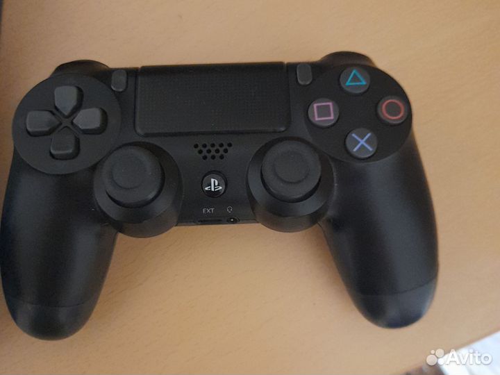 Джойстик Sony PS4