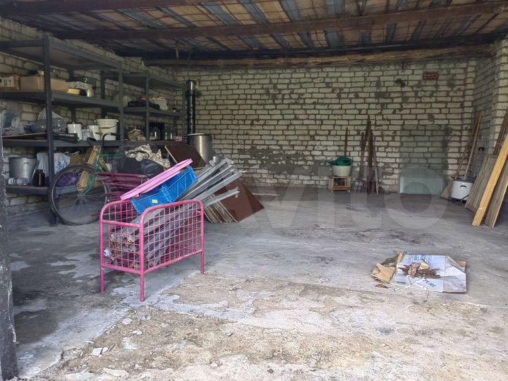 Гараж, > 30 м²