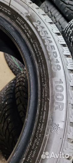 Triangle Snowlink TWT02 245/45 R18