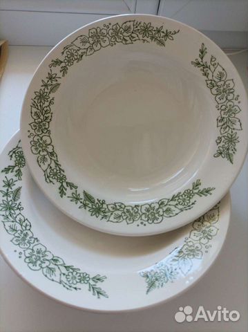 Набор столовой посуды тарелки