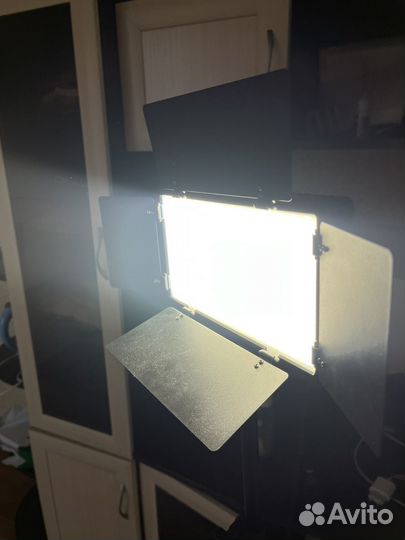 Лампа для съемок видео и фото