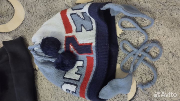 Кепка, шапка, манишка, варежки, перчатки детские