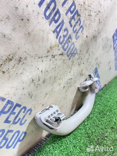 Ручка потолка задняя левая Volkswagen Jetta седан