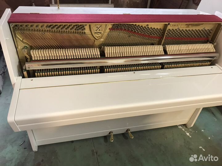 Пианино Петроф