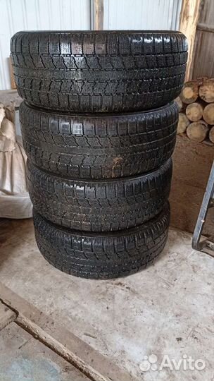 Toyo Observe GSi-5 215/55 R17