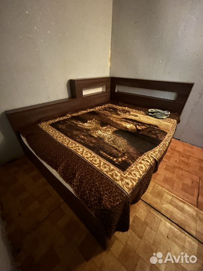 Кровать с ящиками