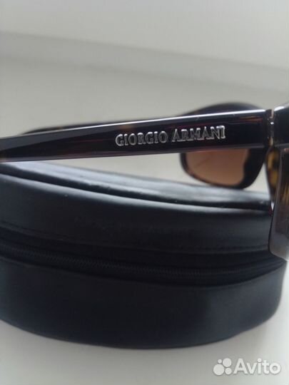 Солнцезащитные очки италия