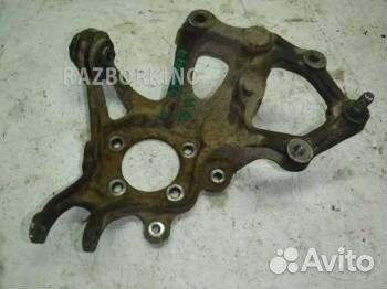 Кулак задний правый Мазда