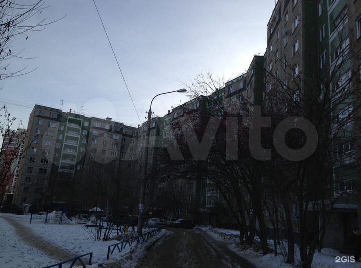 4-к. квартира, 82,6 м², 1/10 эт.