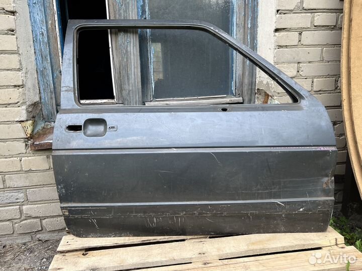 Дверь передня правая Volkswagen Golf 2 купе