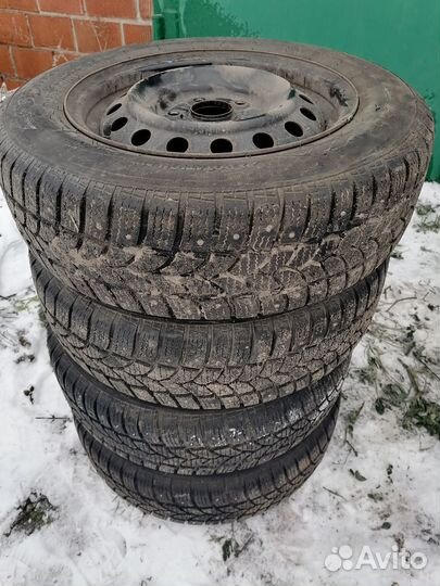 Tigar Sigura Stud 195/65 R15 95T