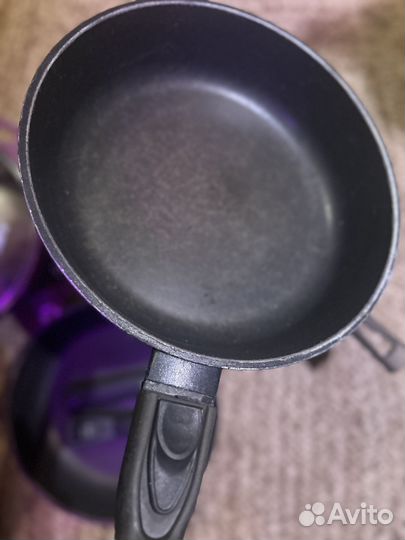 Сковороки и кастрюля разной степени бу