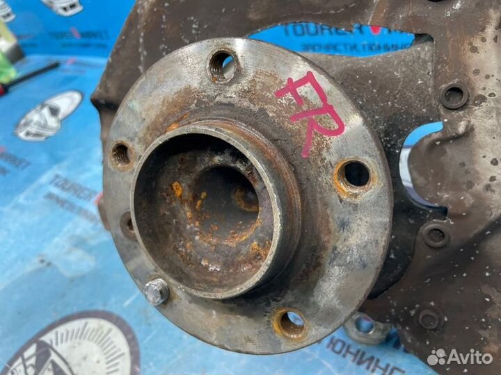 Ступица передняя правая Bmw 5-Series E60 M54B30