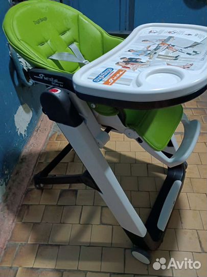 Кресло для кормления peg perego