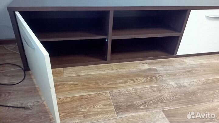 Тумба под телевизор (самовывоз)
