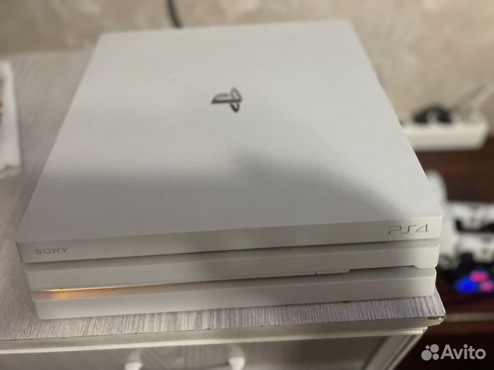Sony playstation 4 pro 1tb