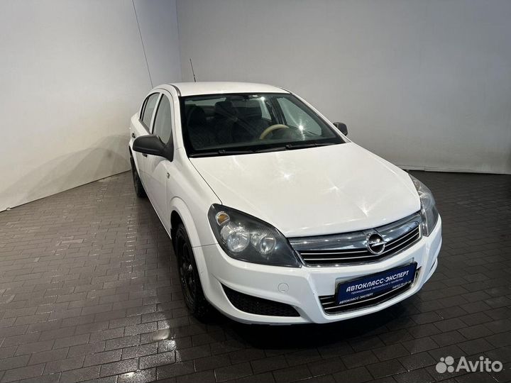 Opel Astra 1.6 МТ, 2013, 164 653 км