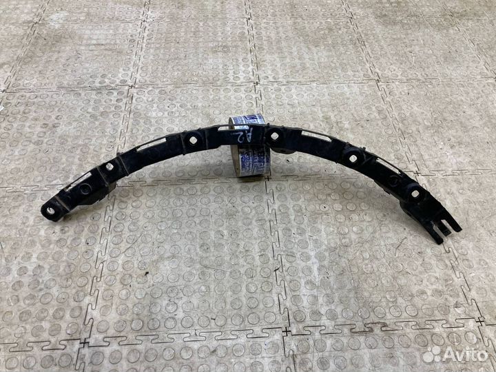 Кронштейн крыла задний правый Audi A2 8Z 1999-2005