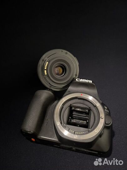 Canon eos 200d