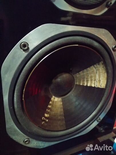 Yamaha NS 1000x