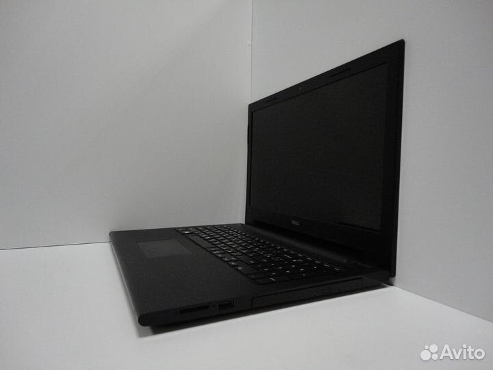 Ноутбук Dell с быстрым SSD