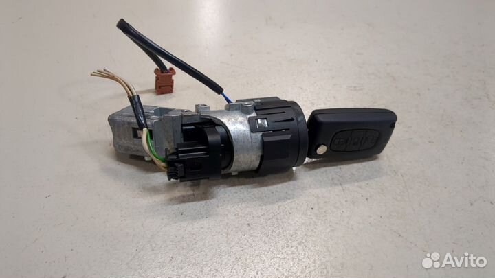 Замок зажигания Peugeot Partner, 2012