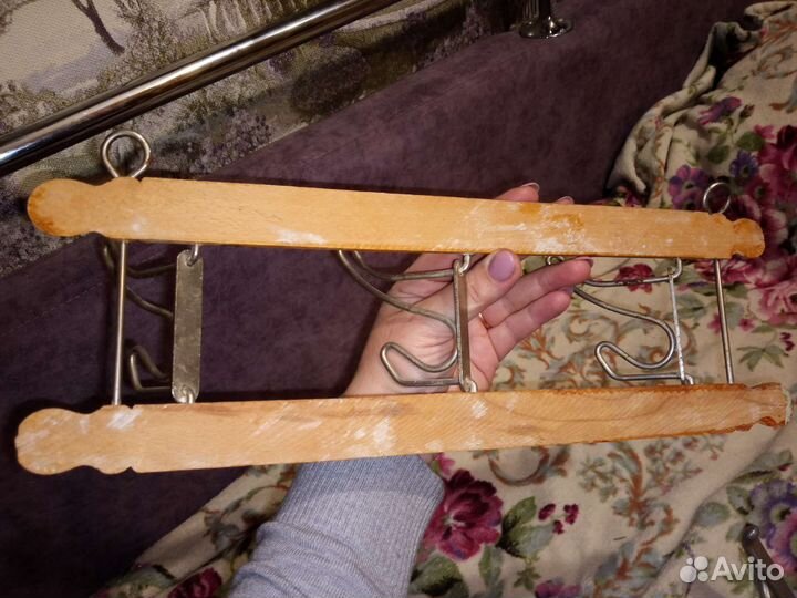 Вешалка в прихожую