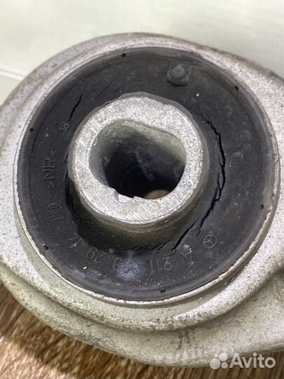 Рычаг подвески передний левый Mercedes Cls W219