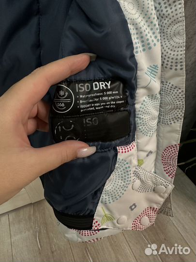 Демисезонная куртка на девочку