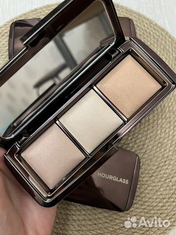 Hourglass Ambient Lighting Palette
