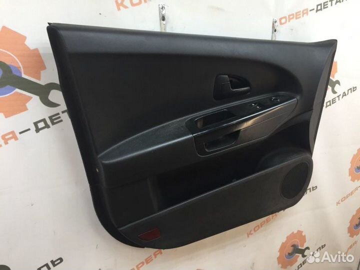 Обшивка двери передняя левая Kia Ceed ED 2006—2010