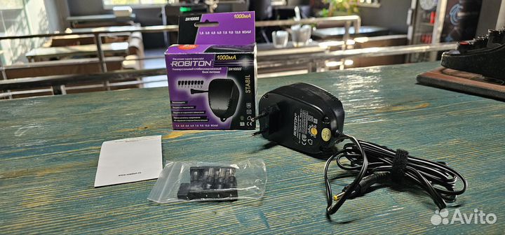 Блок питания универсальный Robiton 1000mA