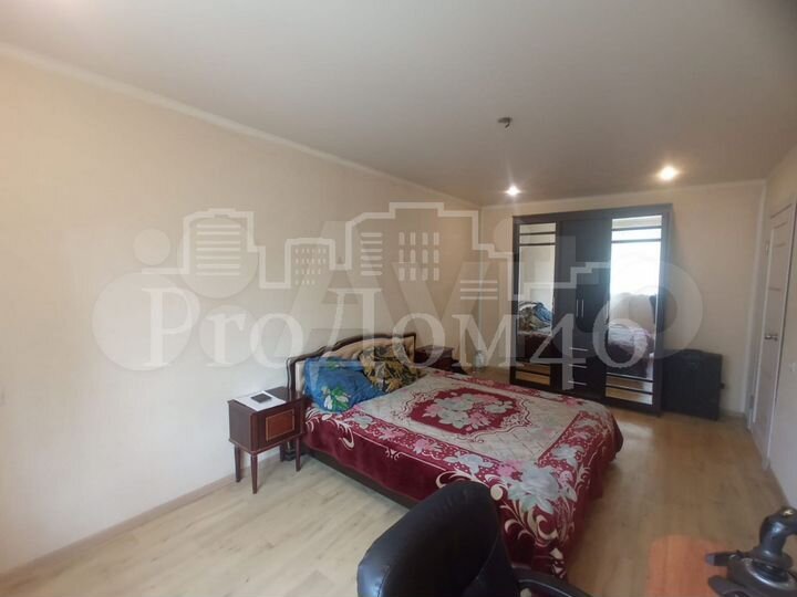 1-к. квартира, 30 м², 4/5 эт.