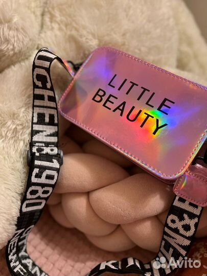 Косметика для девочек в сумочке