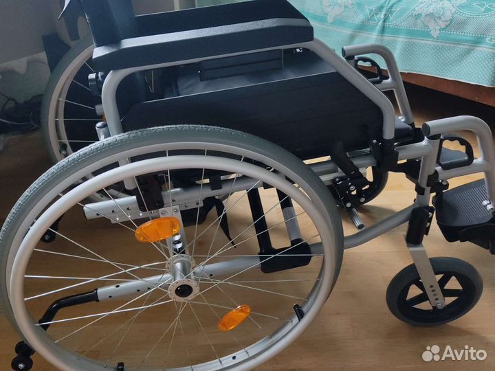 Инвалидная коляска новая
