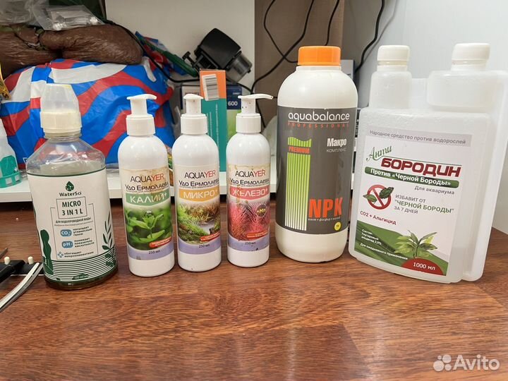 Аквариум с тумбой и рыбками