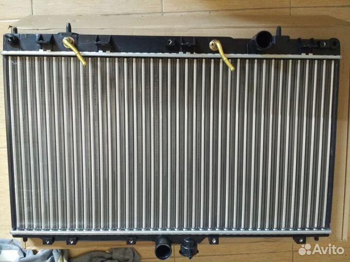 Радиатор охлаждения двигателя Mitsubishi Lancer 9