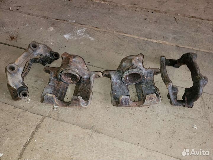 Суппорта передние