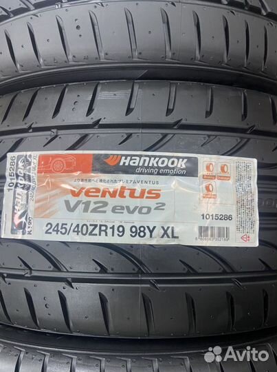 Hankook Ventus V12 Evo2 K120 245/40 R19 98Y